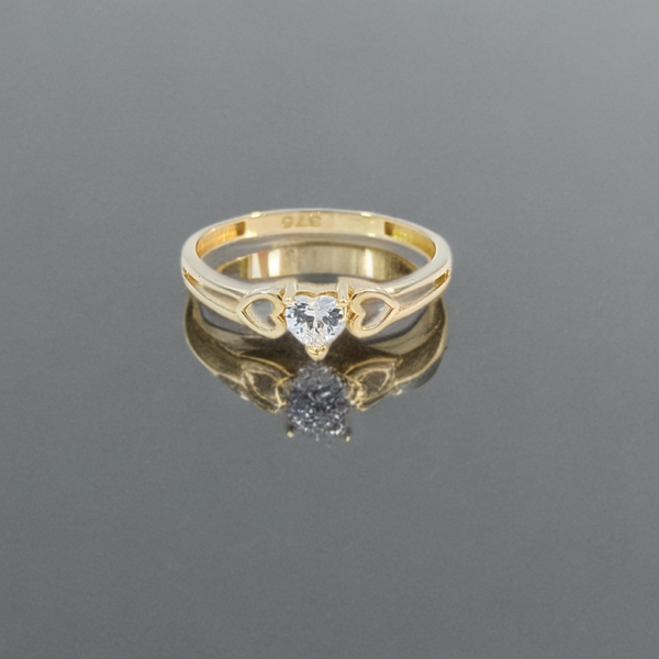 Cubic Zirconia Ladies Dress Ring