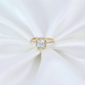 Ladies Cubic Zirconia Ring