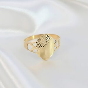 Iconic Signet Ring