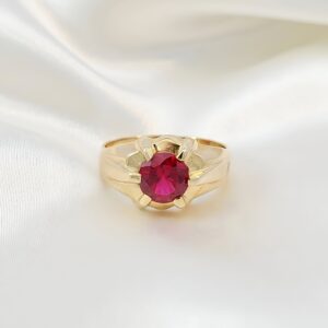 Vintage-Style Red Stone Gents Ring