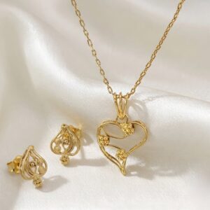 Simple and Elegant Heart Set