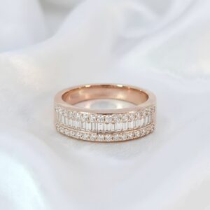 Radiant Rose Gold Ladies Diamond Ring