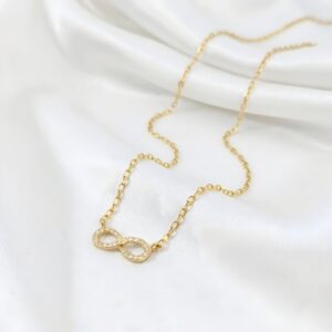 Minimalist Cubic Zirconia Infinity Neckchain